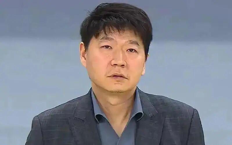 开云体育下载网址-CBA最新排名，上海第1，广厦第2，4支球队竞争常规赛前四